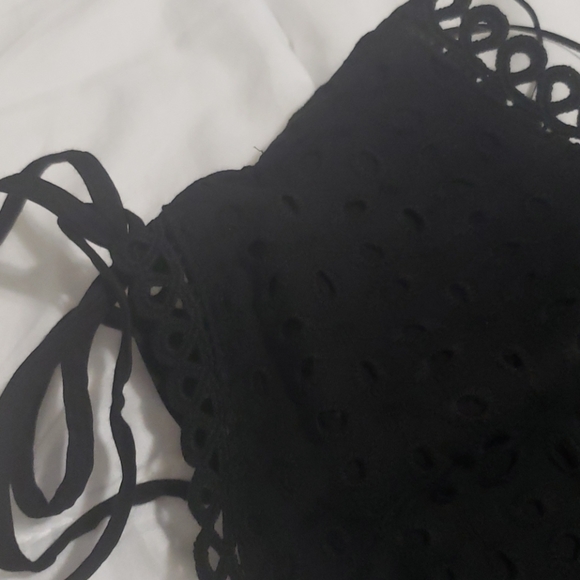 ♥️New boutique Cotton eyelet top - Picture 6 of 11